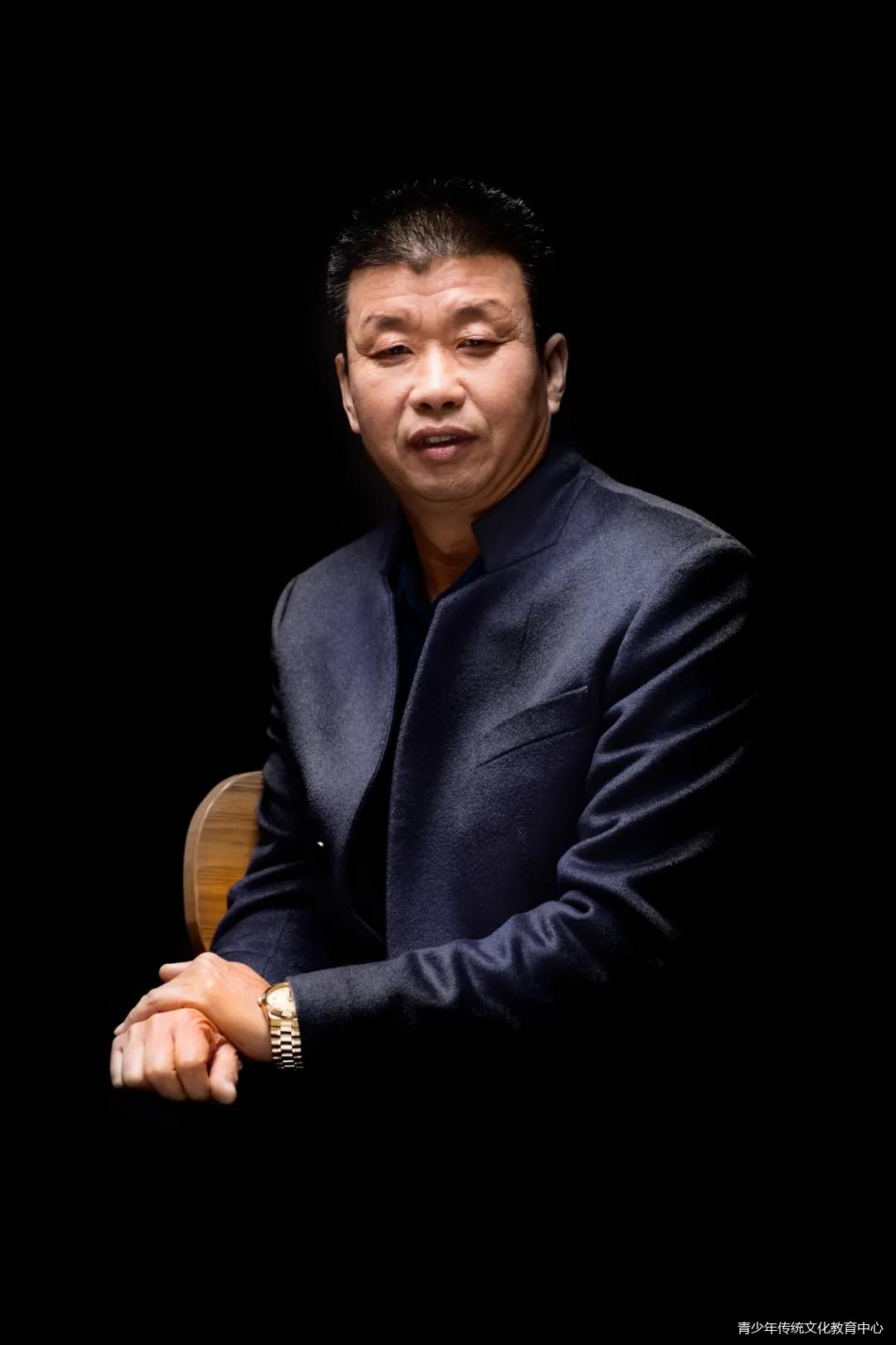魏志军抗疫歌曲《盛开的白腊梅》抗击疫情,共渡难关